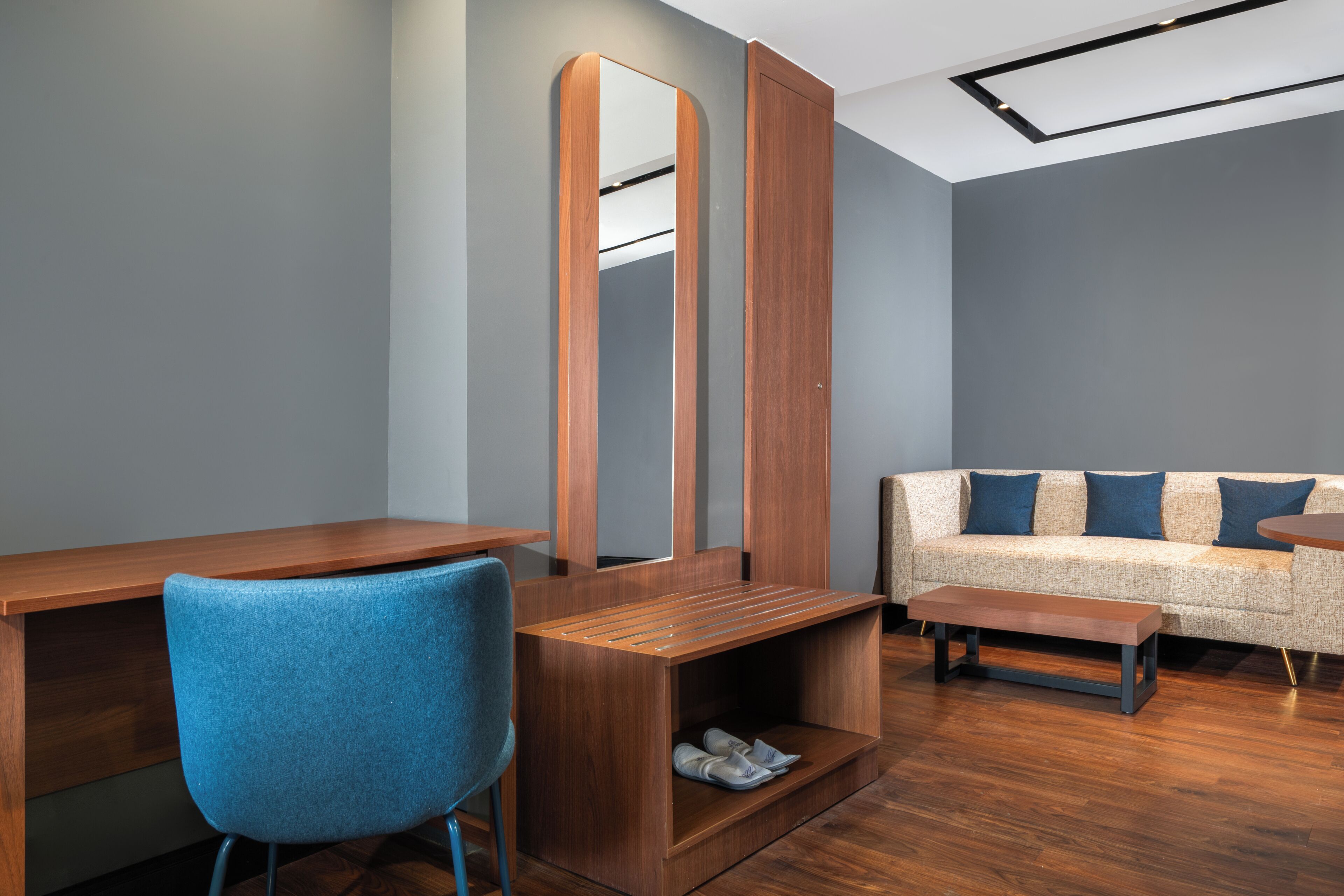 Family Room, Multiple Beds | Living area