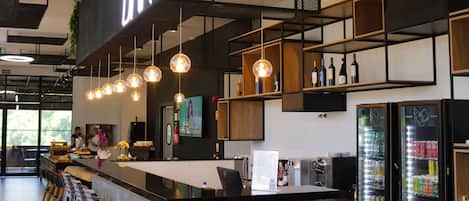 Bar (en el alojamiento)