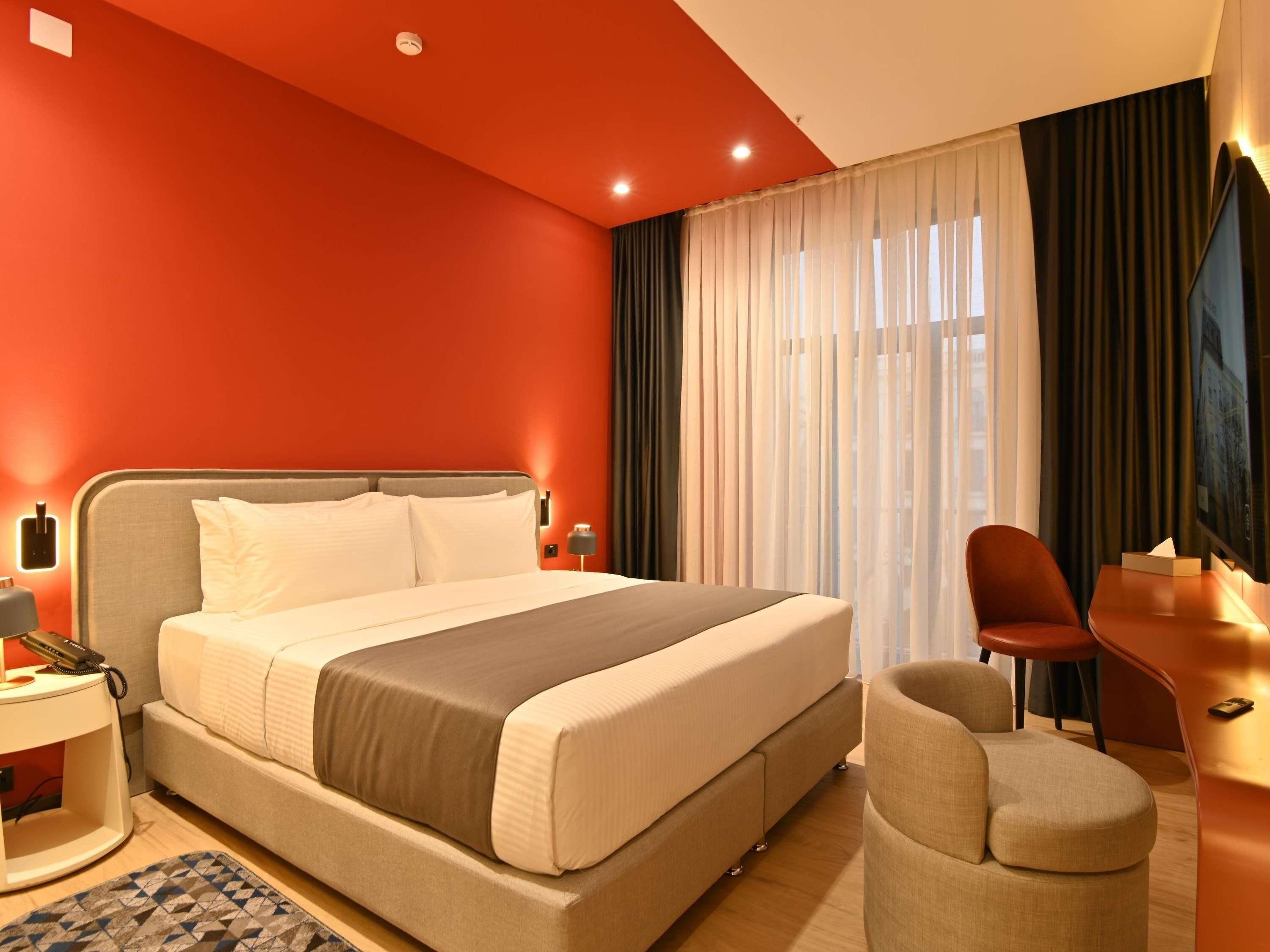 Habitació superior, 1 llit de matrimoni gran, vistes al pati