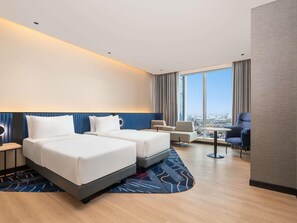 ห้องเอ็กเซกคิวทีฟ, เตียงเดี่ยว 2 เตียง | เครื่องนอนระดับพรีเมียม, ตู้นิรภัยในห้องพัก, พื้นที่ทำงานแบบใช้แล็ปท็อป