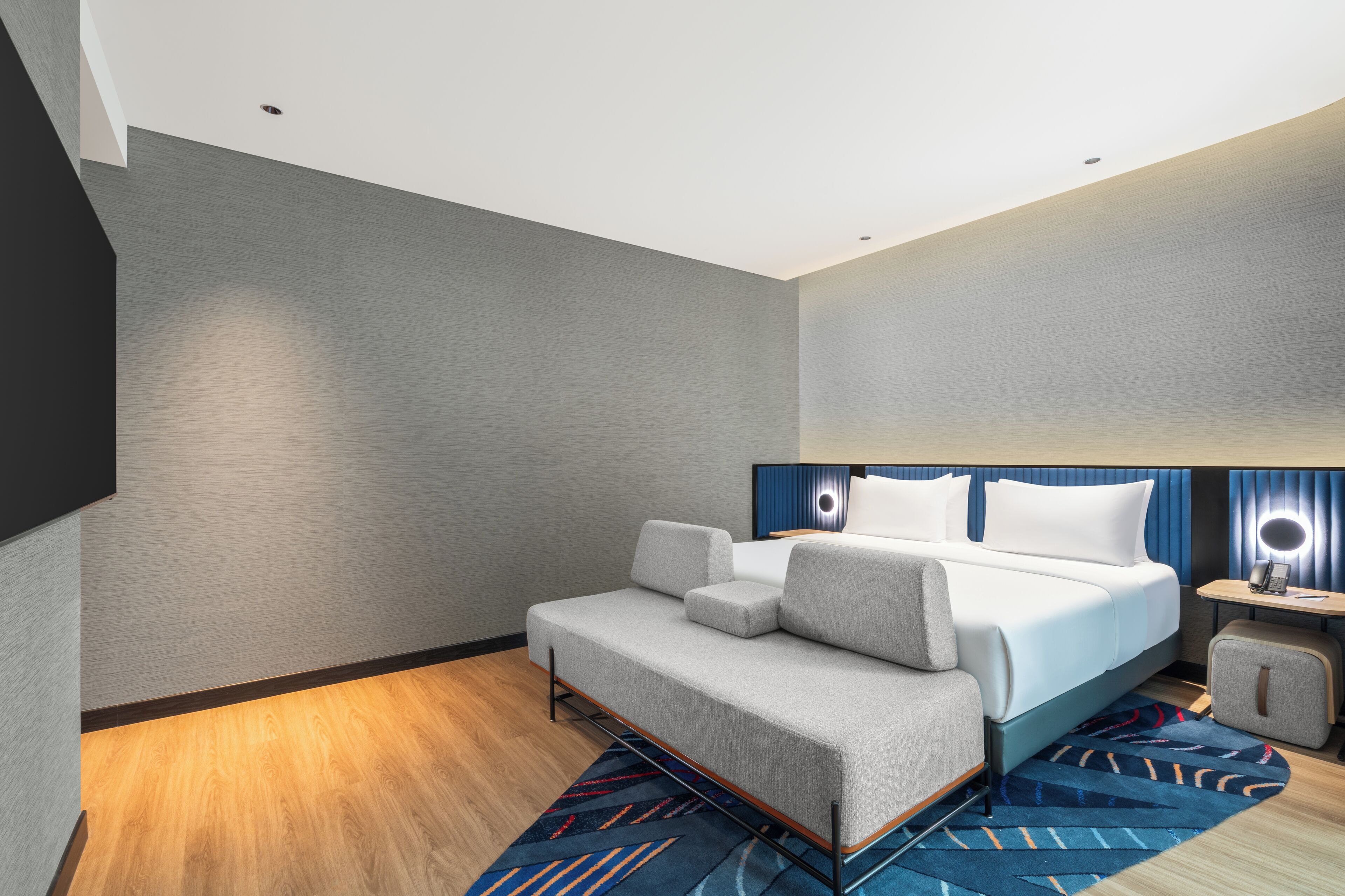 Familien-Suite, 1 King-Bett und Schlafsofa, Poolblick
