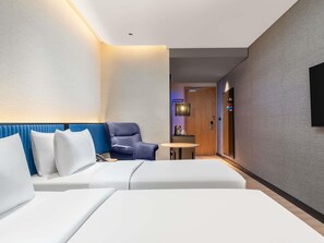 Sengetøy av topp kvalitet, safe på rommet og skrivebord for bærbar PC