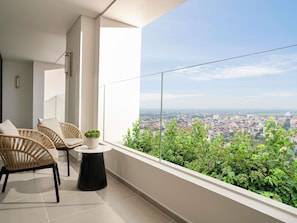 Suite Exclusive, 1 très grand lit, accès au salon club