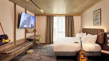 Rom – deluxe, flere senger | Sengetøy av topp kvalitet, individuelt dekorert og individuelt innredet