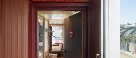 Literie de qualité, décor unique, ameublement unique