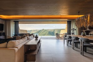 Villa, 4 soverom | Sengetøy av topp kvalitet, Tempur-Pedic-senger og safe på rommet