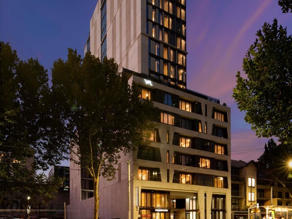 Exterior - Mercure Melbourne La Trobe Street (West Melbourne)