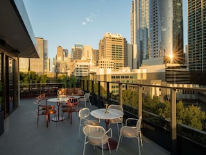 Exterior - Mercure Melbourne La Trobe Street (WEST MELBOURNE)