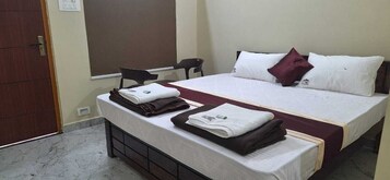 Habitación Deluxe | Escritorio, espacio para trabajar con un portátil, wifi gratis