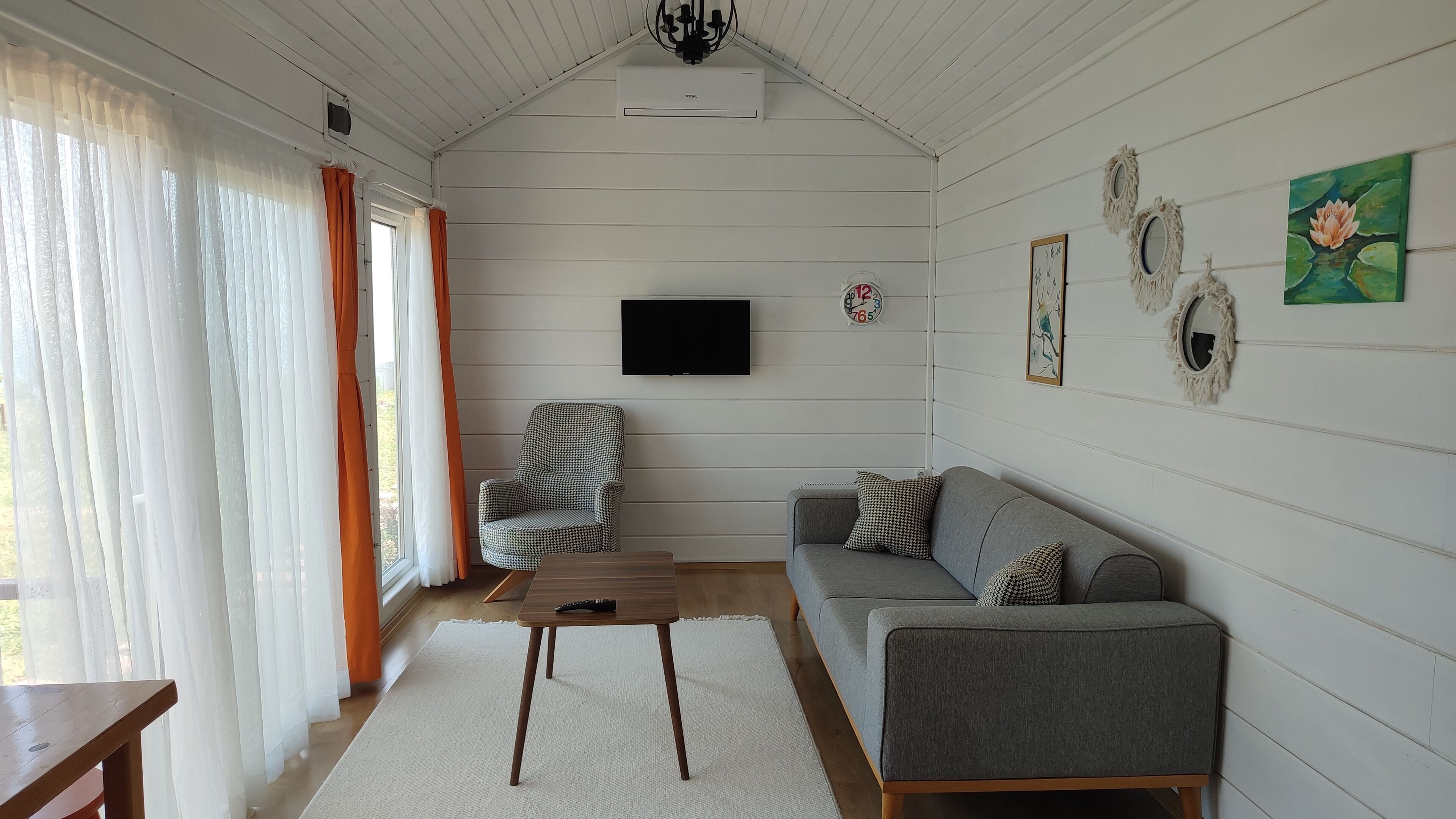 Family Bungalow, Patio, Sea View | Living area