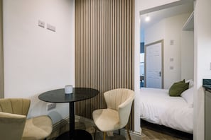 Studio, 1 Double Bed | Dining room - Sun St Apartment 4 (Lancaster)