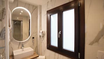 Free toiletries, hair dryer, towels, soap