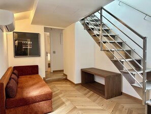 Appartamento panoramico, 2 camere da letto, terrazzo | Area soggiorno