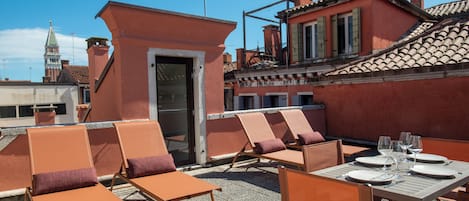 Panoramic-Apartment, 2Â Schlafzimmer, Terrasse | Terrasse/Patio