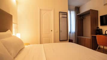 Double or Twin Room | In-room safe, blackout drapes, free WiFi