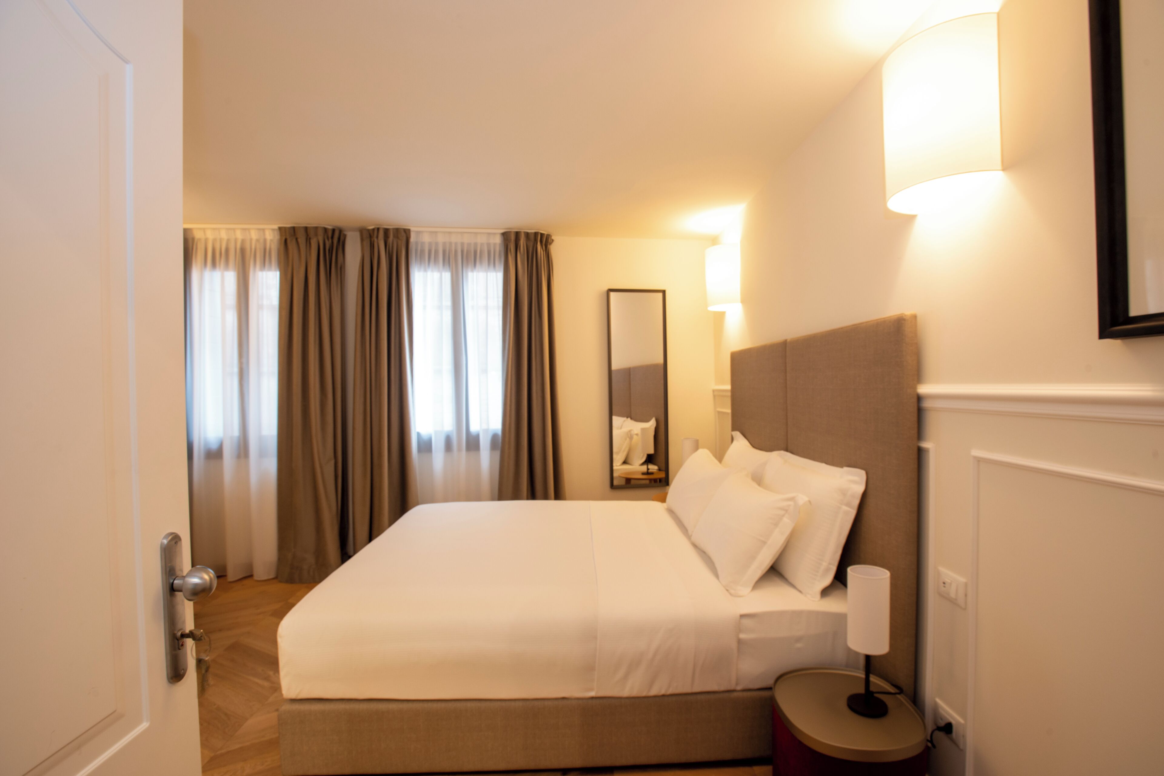 In-room safe, blackout curtains, free WiFi