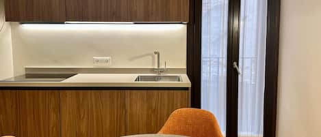 Apartment, 2 Bedrooms | Private kitchen