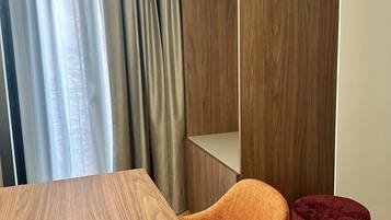 Doppel- oder Zweibettzimmer