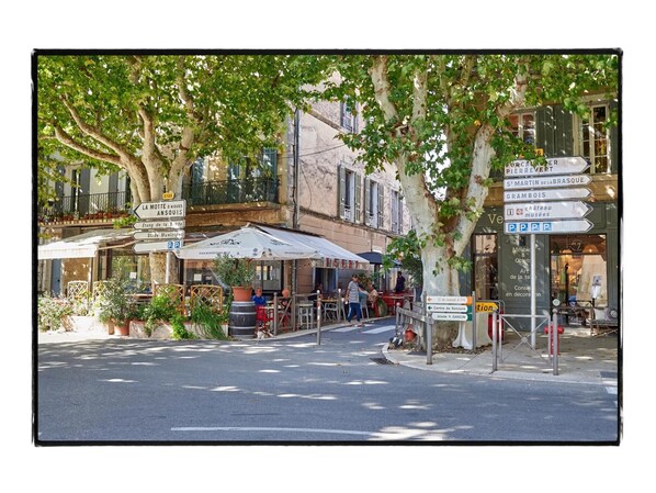 Exterior - Apartment "Le Gîte Du Forgeron" in La Tour-d'Aigues (La Tour-dʼAigues)