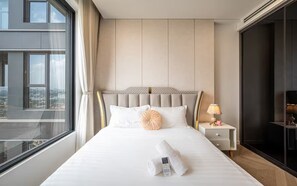 Egyptian cotton sheets, premium bedding, down comforters - Elite Luxstay Estella Heights Residence (An Khanh)