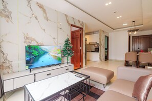 Egyptian cotton sheets, premium bedding, down duvets - Elite Luxstay Estella Heights Residence (An Khanh)