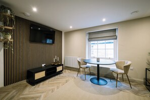 غرفة لتناول الطعام