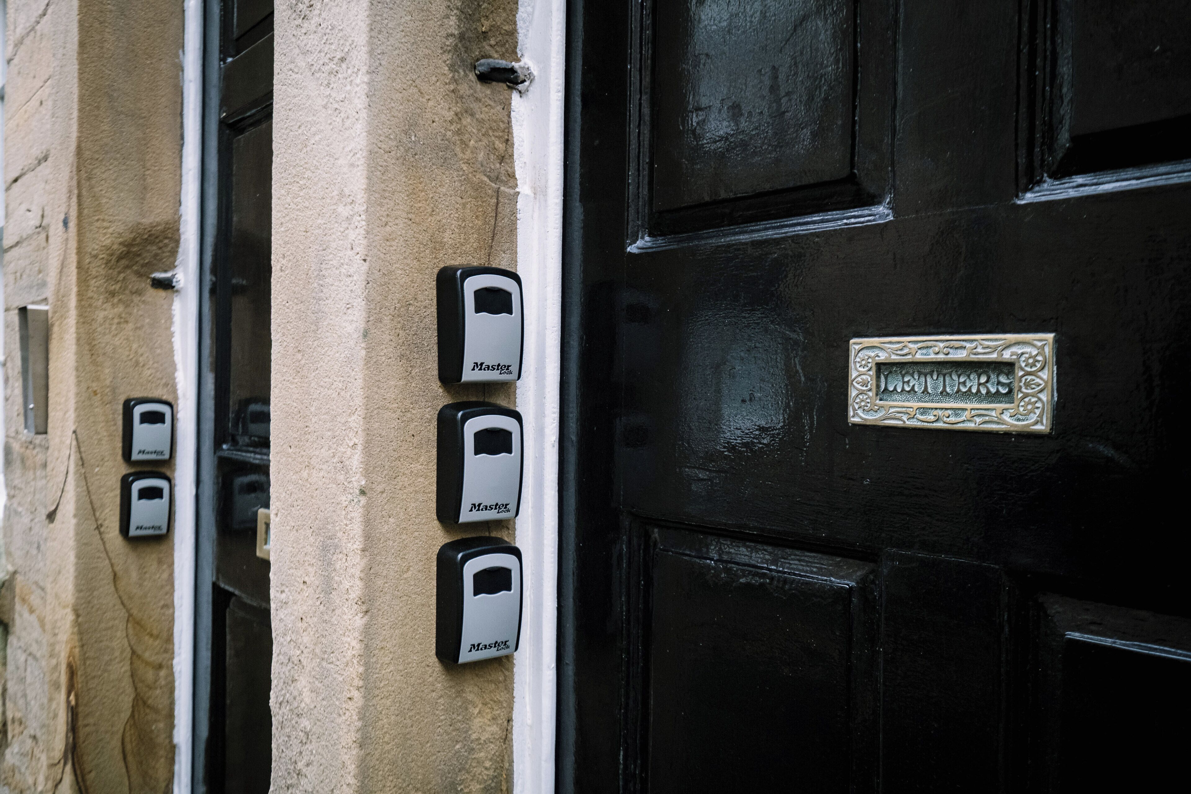 Mặt tiền nơi lưu trú