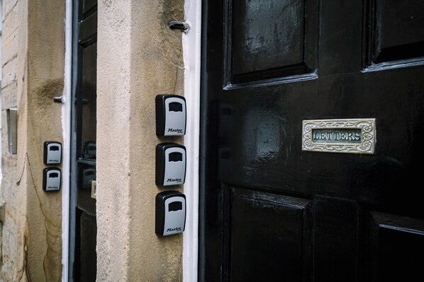 وا جهة المنشأة