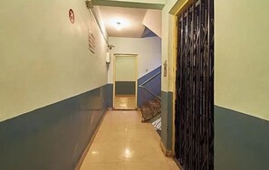 Living area - Hotel Dimple (Surat)