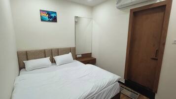 Chambre Double Deluxe | Bureau, espace de travail pour ordinateur portable, Wi-Fi gratuit