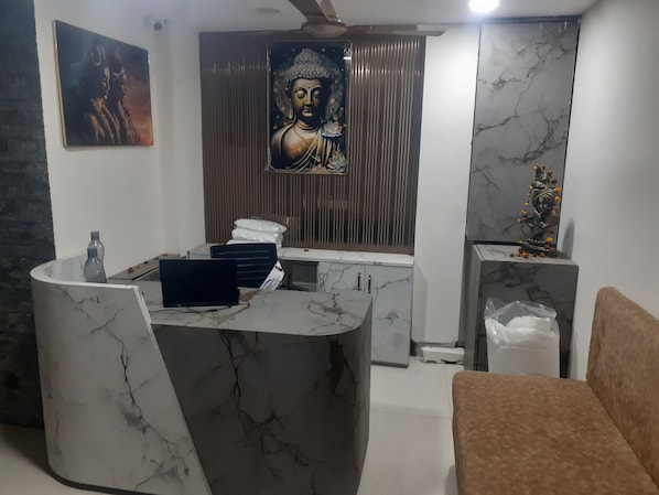 Reception - Shiv Aarambh Home Stay (Ujjain)