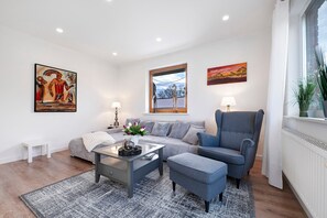 Fernseher, Stereoanlage