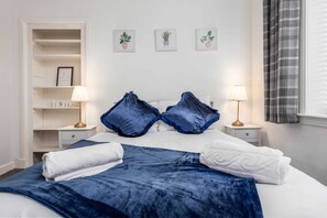 Strykjärn/strykbräda, wi-fi och sängkläder