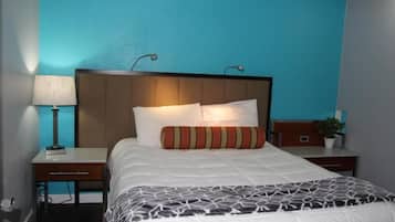 Rom – standard, 1 queensize-seng, ikke-røyk, kjøkken | Skrivebord, skrivebord for bærbar PC og wi-fi (inkludert)