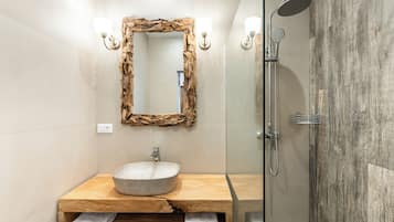Deluxe Double Room | Premium bedding, Select Comfort beds, desk, laptop workspace