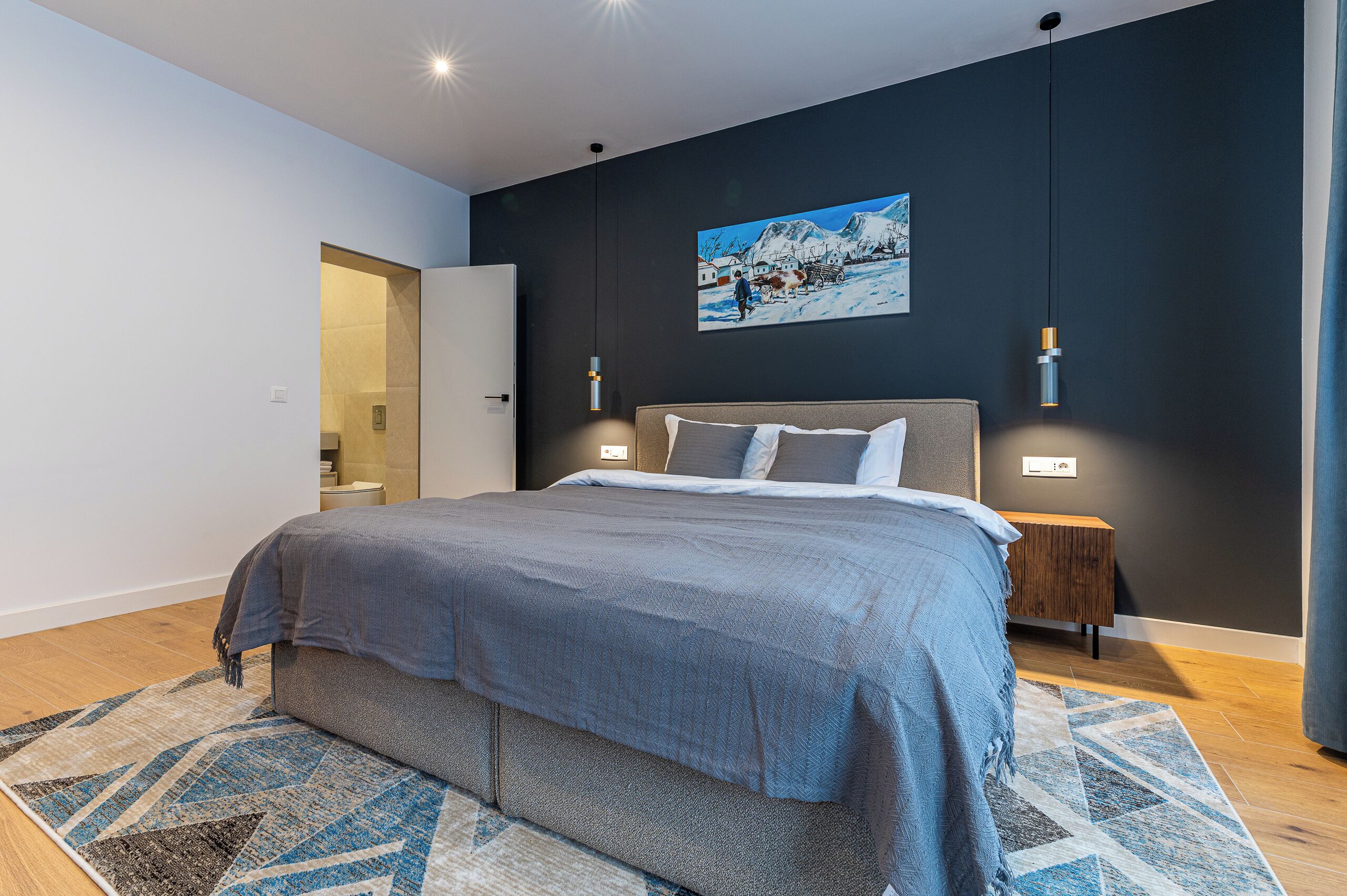 Luxury Apartment | Premium bedding, Select Comfort beds, desk, laptop workspace