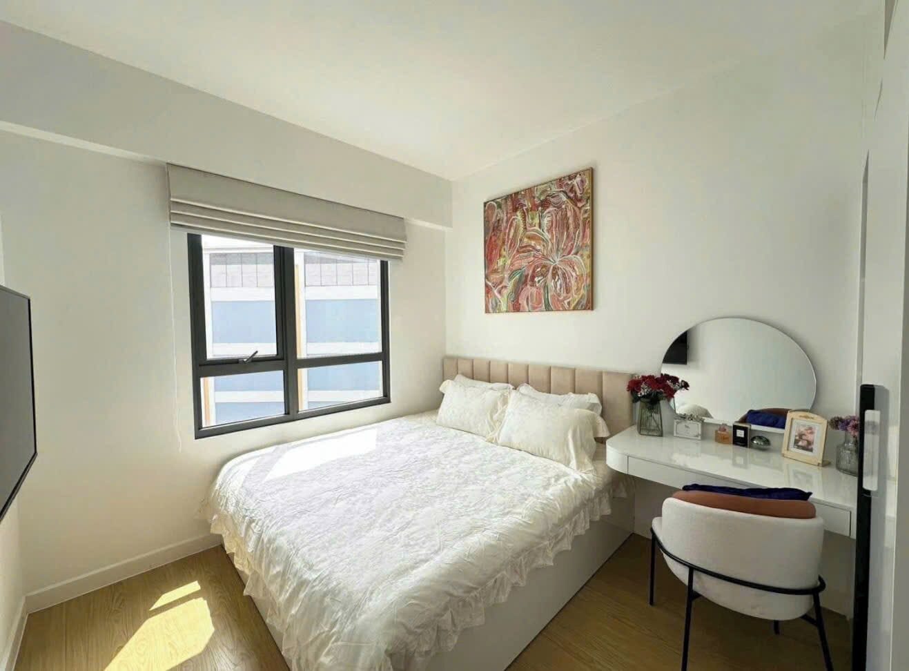 Egyptian cotton sheets, premium bedding, down comforters