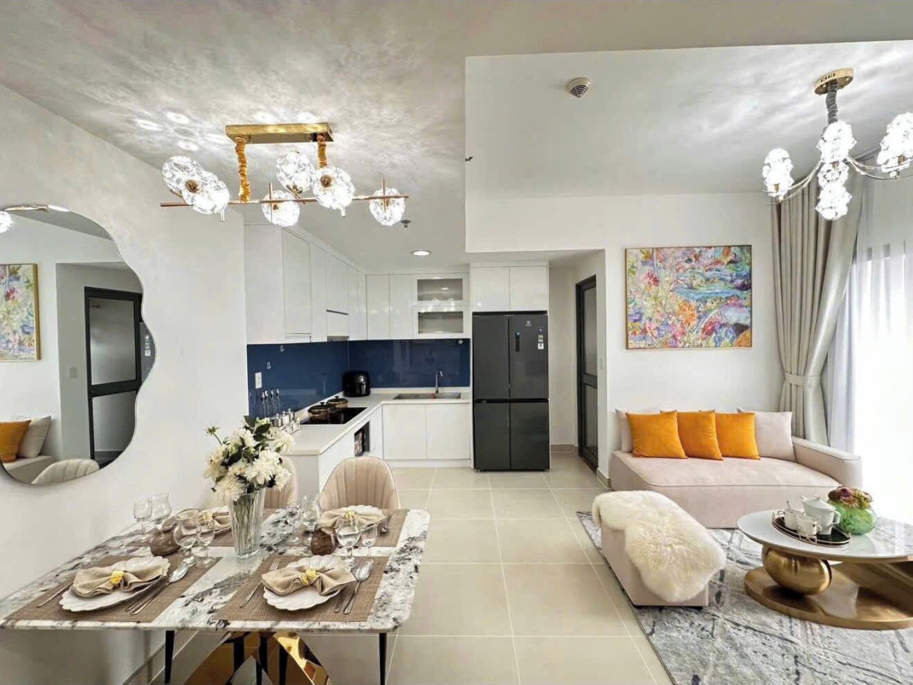 大冰箱、微波炉、烤箱、炉灶