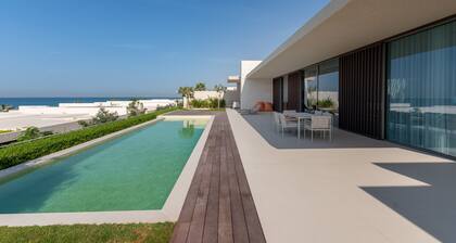 Luxe 4BR Villa | Private Pool & Beach | Al Zorah