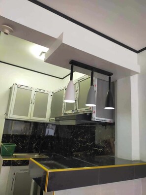 Maison, 2 chambres, patio | Cuisine privée