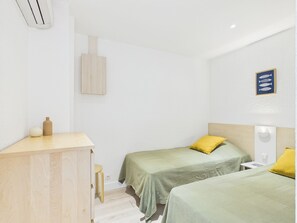 Departamento, vista al mar | Insonorización, wifi gratis, ropa de cama y acceso para silla de ruedas 