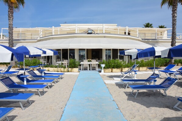 Front of property - Hotel Bagni Lido (Vada)