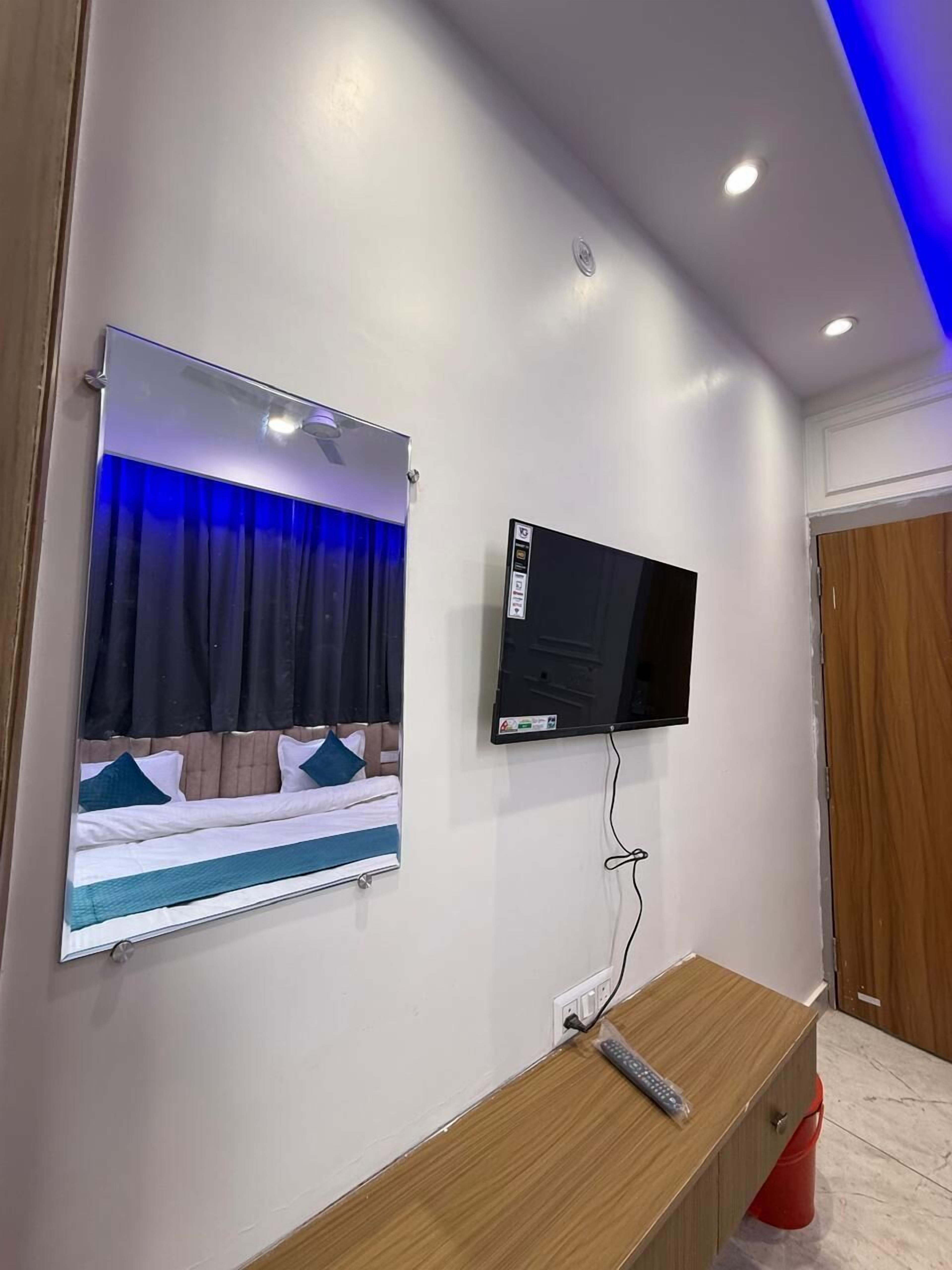 Deluxe Double Room | Free WiFi