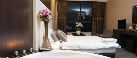 Chambre Romantique, vue mer