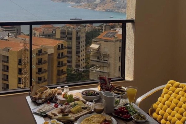 Kamar Double Superior, balkon, pemandangan laut | Tempat makan