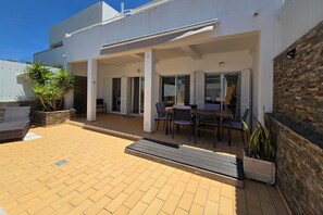 Ferienhaus, 4 Schlafzimmer, Raucher, eigener Pool | Aussenbereich