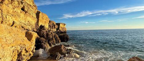 House, 4 Bedrooms, Smoking, Private Pool | Beach