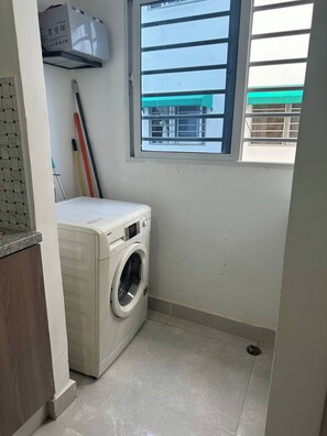 公寓, 2 间卧室, 阳台, 城市景观 | 住宿内部