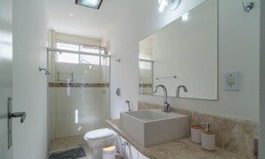 Basic Apartment | Bathroom - 2 Bedroom Apartment in Downtown Floripa Ebe0804 (Florianópolis)