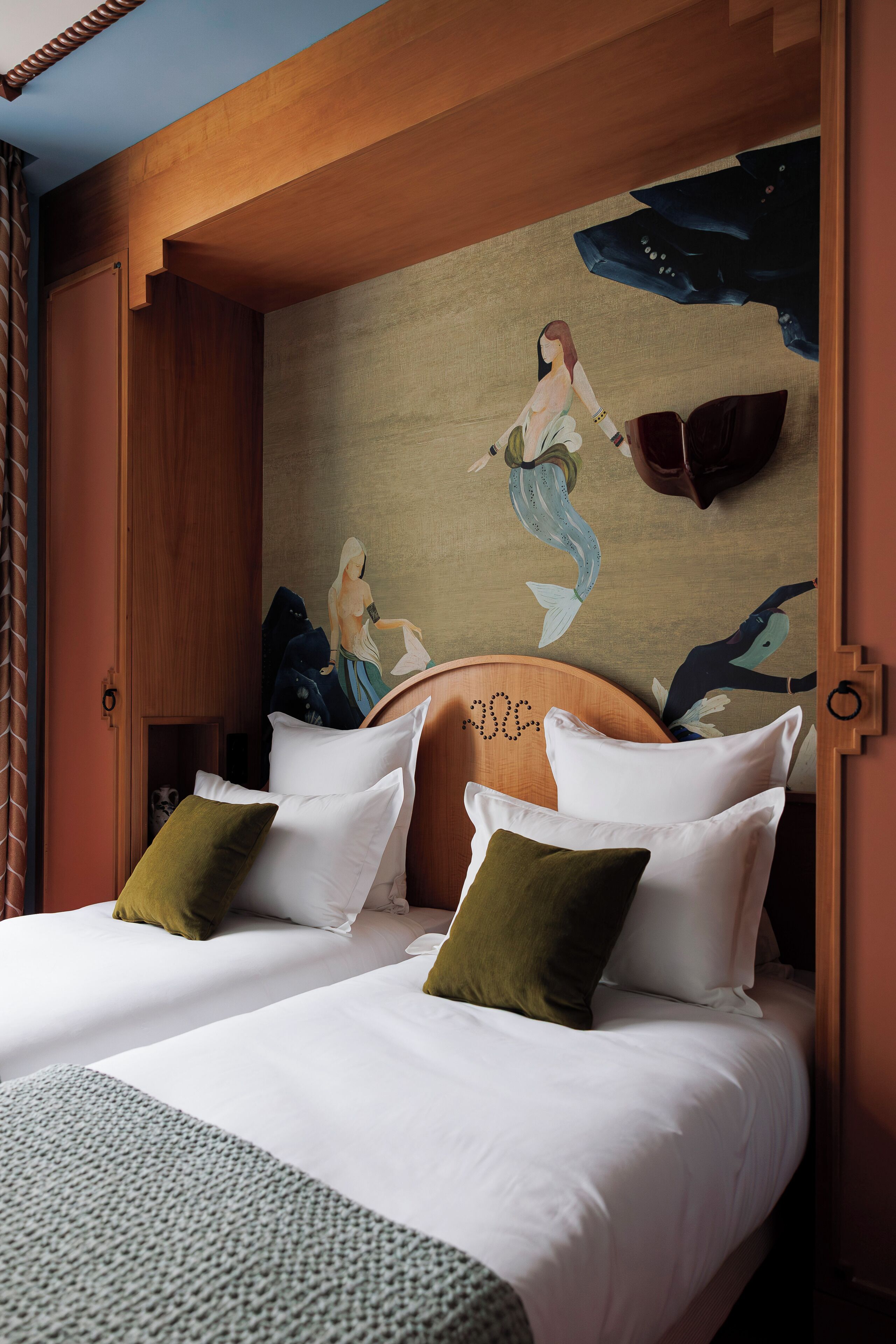 Standard-Dreibettzimmer | Laptopgeeigneter Arbeitsplatz, kostenloses WLAN